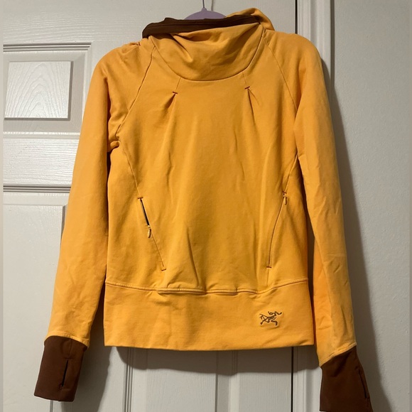 Arc’teryx Yellow Pullover Hooded Sweater Women’s Size Medium - Picture 2 of 11